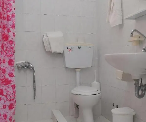 Aparthotel Halaris *