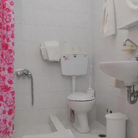 Apartmanhotel Halaris *