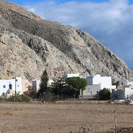 Studios Halaris *