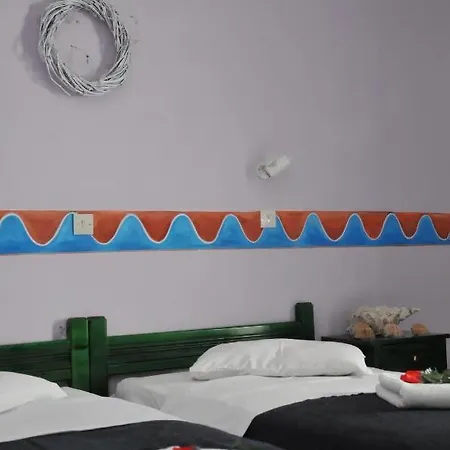 Studios Halaris Aparthotel *