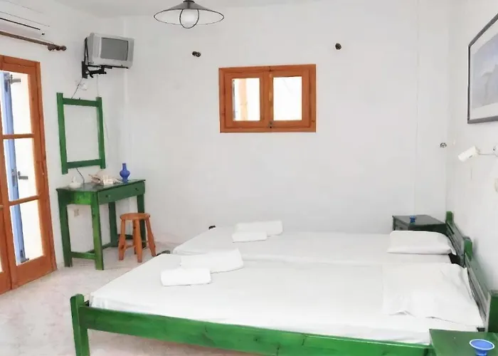 Aparthotel Studios Halaris *